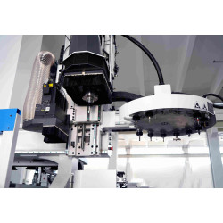 CNC KDT Mod. KN-3710D